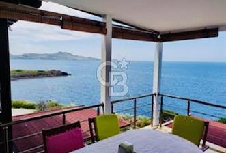 Bodrum Yalıkavak'ta Satılık Plajlı Sitede Ön Sıra Villa