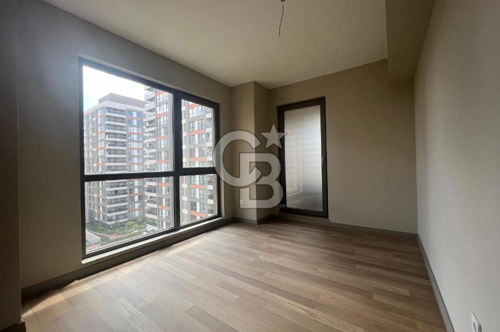 ÇEKMEKÖYPARK'TA 267 M2 4+1 SATILIK DAİRE / ÖNÜ AÇIK ŞEREFİYELİ