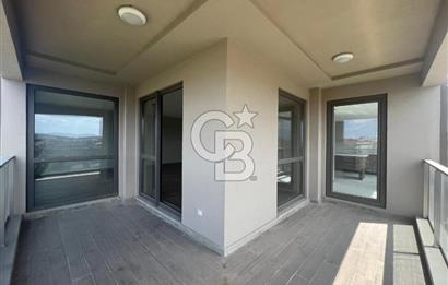 ÇEKMEKÖYPARK'TA 267 M2 4+1 SATILIK DAİRE / ÖNÜ AÇIK ŞEREFİYELİ