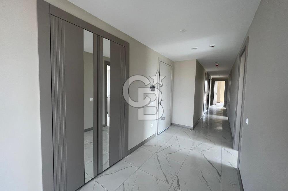 ÇEKMEKÖYPARK'TA 267 M2 4+1 SATILIK DAİRE / ÖNÜ AÇIK ŞEREFİYELİ