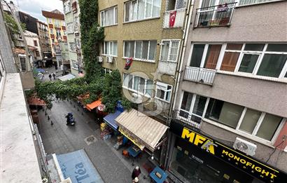 Kadıköy Osmanağa'da Camiye Rıhtıma Anayola Çok Yakın Büro