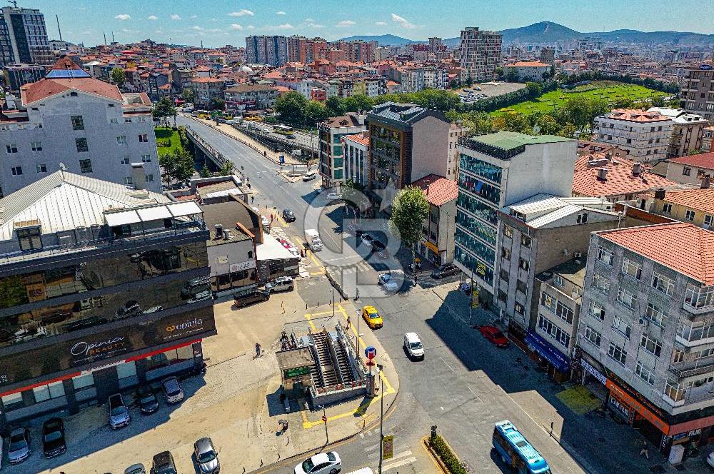 ÜMRANİYE ALEMDAĞ CADDESİ ÜZERİNDE PRESTİJLİ SATILIK PLAZA