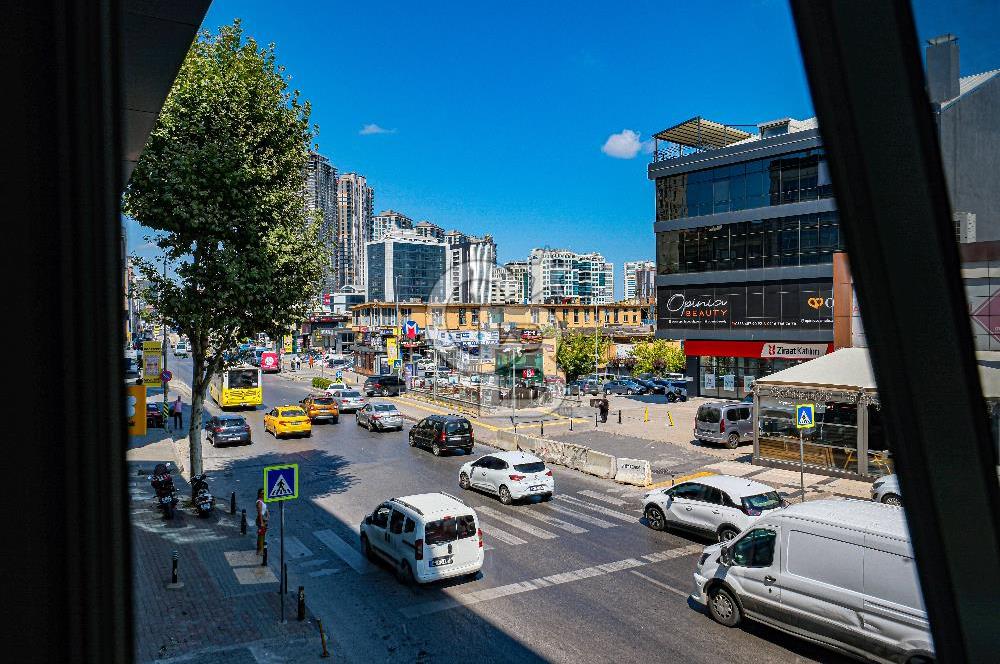 ÜMRANİYE ALEMDAĞ CADDESİ ÜZERİNDE PRESTİJLİ SATILIK PLAZA