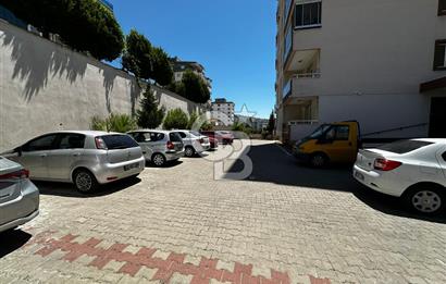 Çiğli Esentepe'de Panoramik Deniz Manzaralı Satılık 2+1 Daire