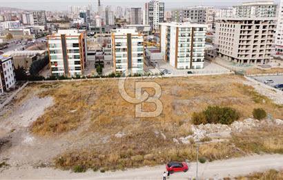 USTA 1071 PLAZA DA 200 M2 NET KÖŞE 33 KAT B BLOK DA FIRSAT OFİS