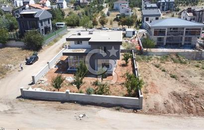 İNCEKTE (BEYTEPE) 4+1 MANZARALI SIFIR VİLLA