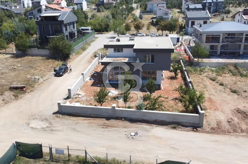 İNCEKTE (BEYTEPE) 4+1 MANZARALI SIFIR VİLLA