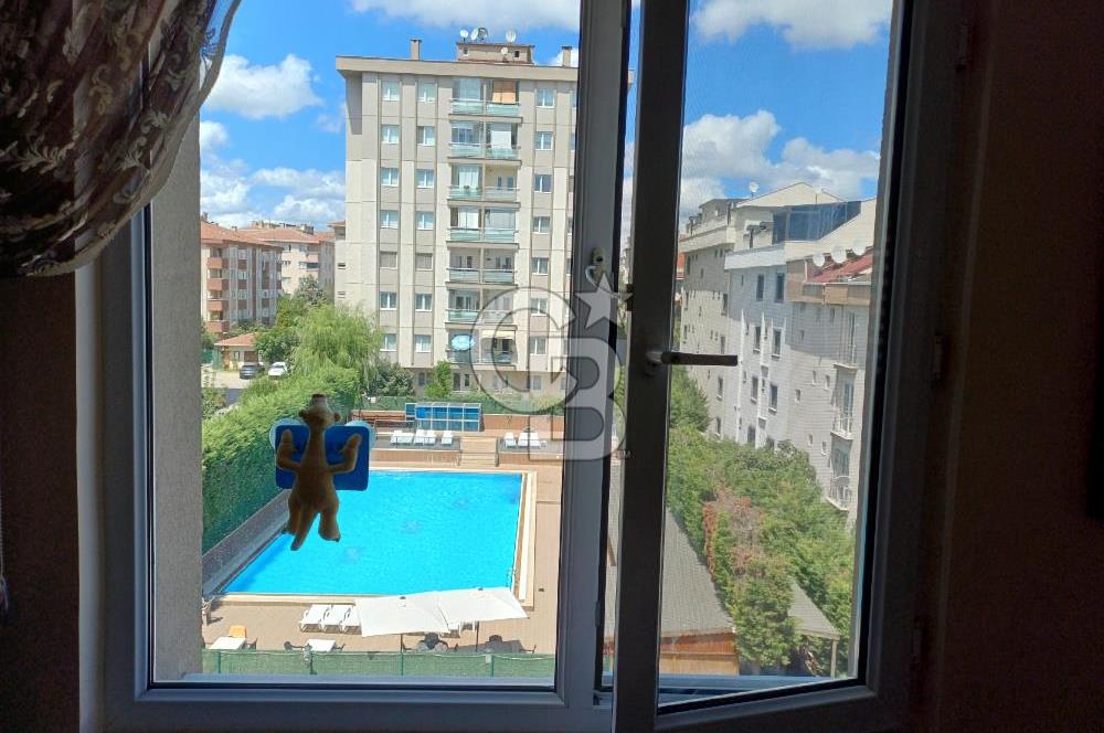 İstanbul, Çekmeköy, Bahar Sitesi'nde, 3+1 satılık daire