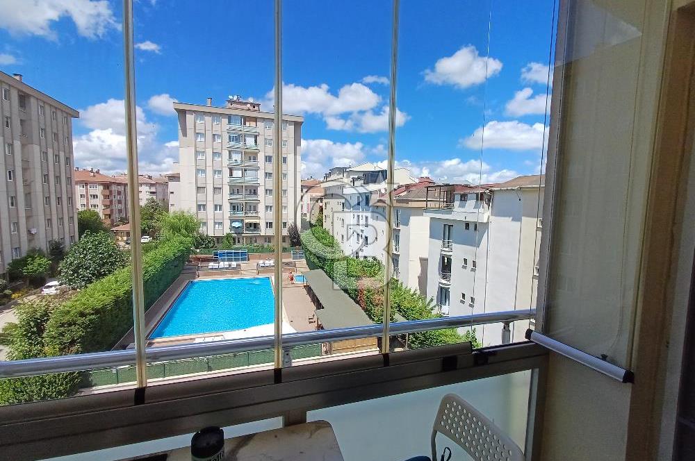 İstanbul, Çekmeköy, Bahar Sitesi'nde, 3+1 satılık daire