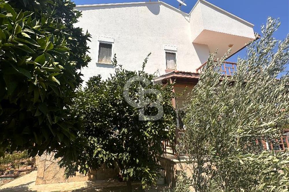 Küçükbahçe Mercankoy Sitesi'nde Köşe Parsel Müstakil Villa