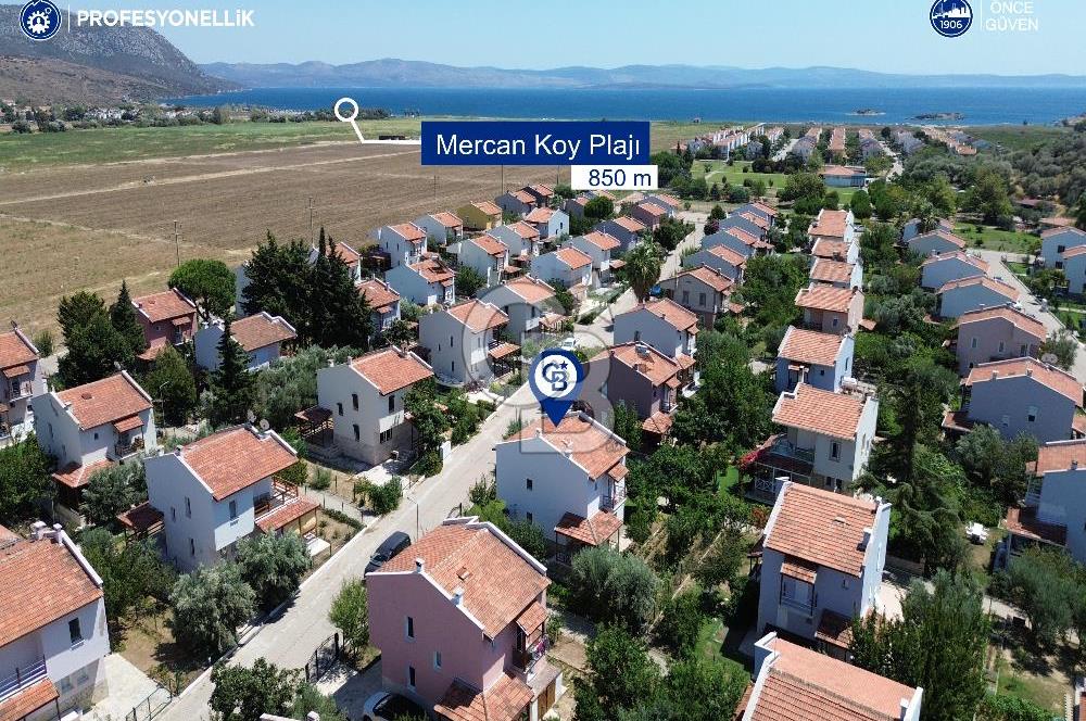 Küçükbahçe Mercankoy Sitesi'nde Köşe Parsel Müstakil Villa