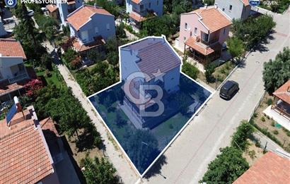 Küçükbahçe Mercankoy Sitesi'nde Köşe Parsel Müstakil Villa