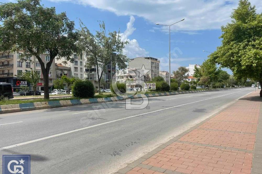 TROYA CADDESİ ÜZERİNDE 210M'2 KİRACILI DÜKKAN