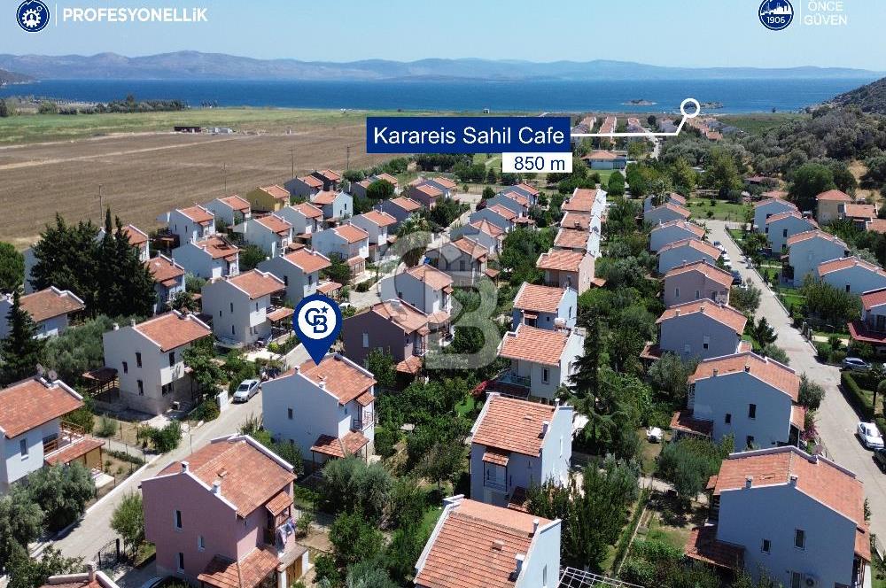 Küçükbahçe Mercankoy Sitesi'nde Köşe Parsel Müstakil Villa