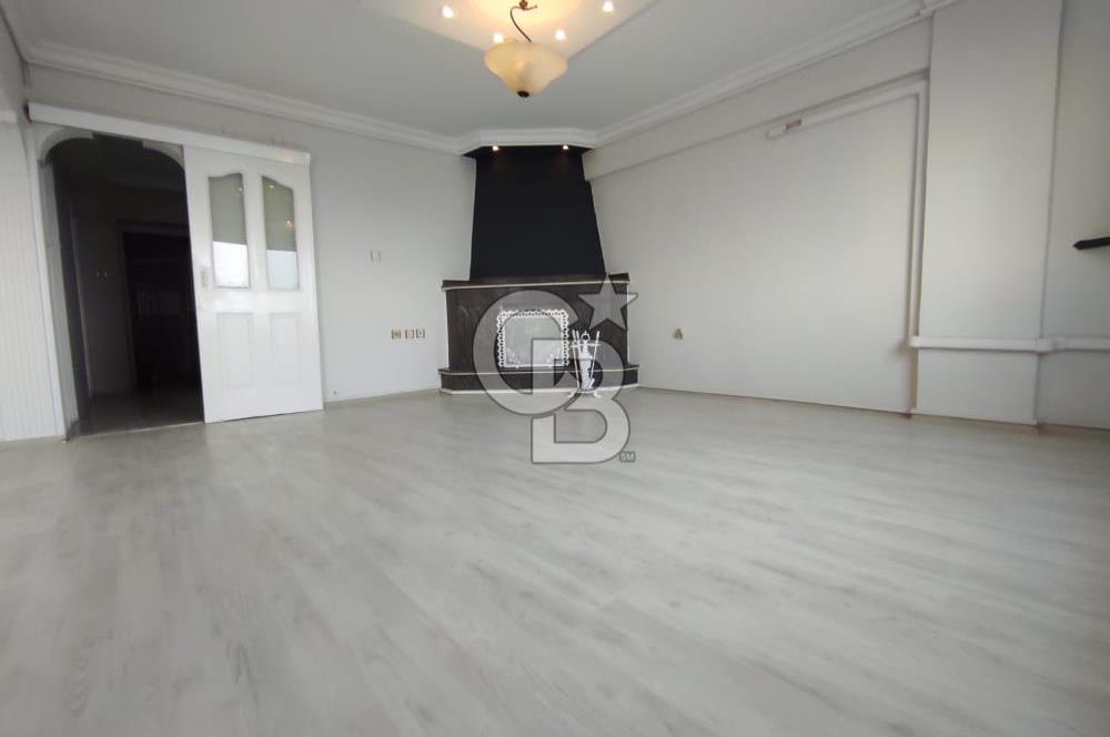 DENİZ MANZARALI TARİHİ ASANSÖR SOKAĞINDA SATILIK DAİRE