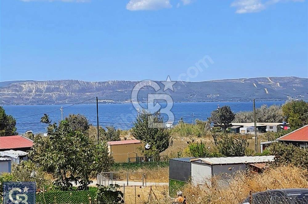 SALTIK MAHALLESİNDE BİNA NUMARASI ALINMIŞ BOĞAZ MANZARALI ARAZİ