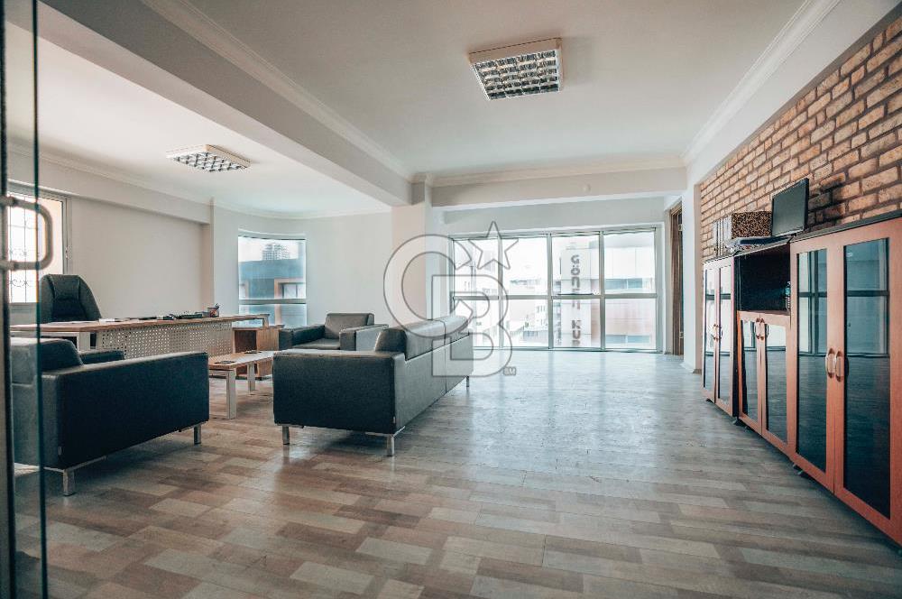 Gıda çarşısında 281 m² SATILIK işyeri/ofis katı