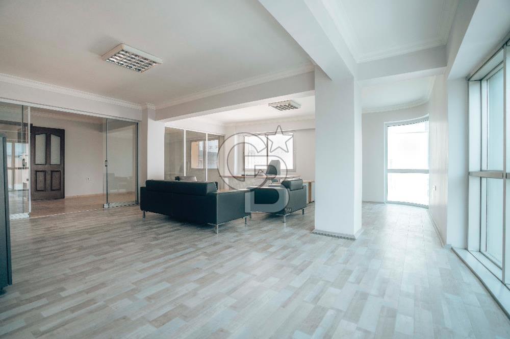 Gıda çarşısında 281 m² SATILIK işyeri/ofis katı