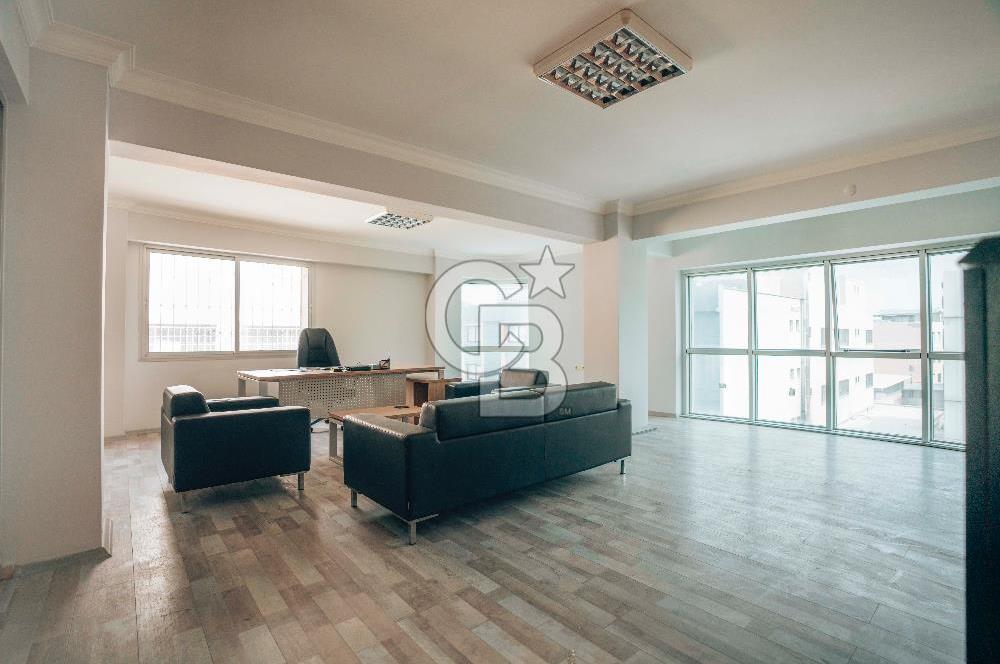 Gıda çarşısında 281 m² SATILIK işyeri/ofis katı