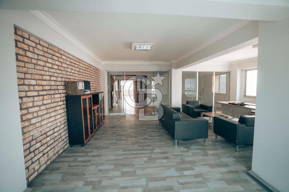 Gıda çarşısında 281 m² SATILIK işyeri/ofis katı