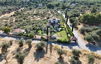 Urla Güvendik'te SATILIK Emsalsiz Villa