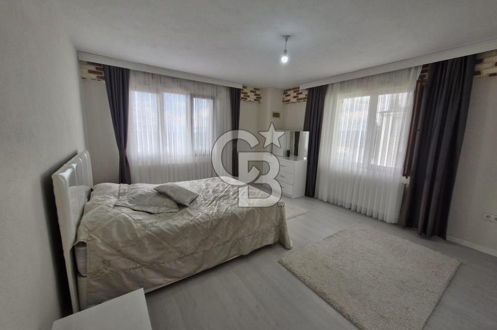 Kartepe Balabanda 1265 m2 İçinde Körfez Manzaralı Satılık Villa