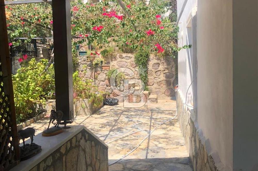 Bodrum Akyarlar Begonvil Sitesinde Bakımlı Tripleks Villa