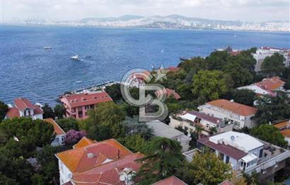 BÜYÜKADA'NİN EN GÜZEL LOKASYONUNDA 400M2 DUBLEX TERASLİ 4+1