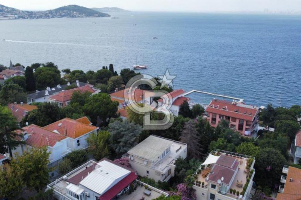 BÜYÜKADA'NİN EN GÜZEL LOKASYONUNDA 400M2 DUBLEX TERASLİ 4+1