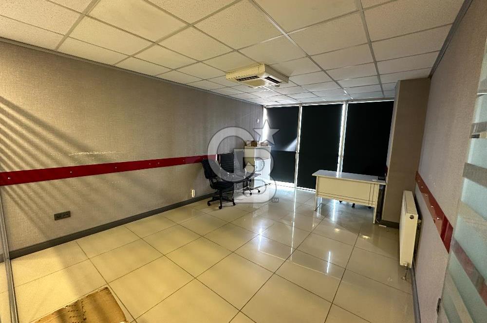 Beylikdüzü E5 Hattı, Prestijli Kiralık 325m² Ofis, Metrobüs Yanı