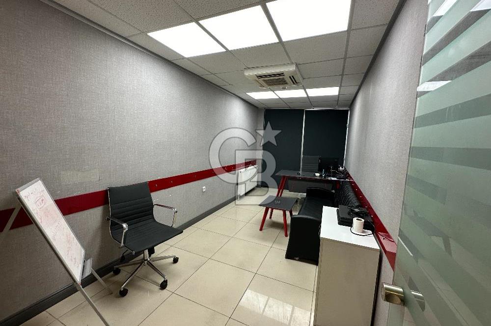 Beylikdüzü E5 Hattı, Prestijli Kiralık 325m² Ofis, Metrobüs Yanı