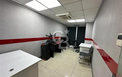 Beylikdüzü E5 Hattı, Prestijli Kiralık 325m² Ofis, Metrobüs Yanı