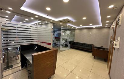 Beylikdüzü E5 Hattı, Prestijli Kiralık 325m² Ofis, Metrobüs Yanı