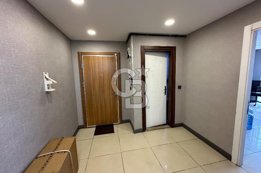 Beylikdüzü E5 Hattı, Prestijli Kiralık 325m² Ofis, Metrobüs Yanı