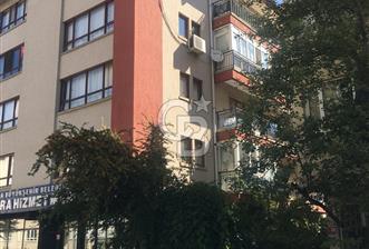 KAVAKLIDERE BARDACI SOK. MERKEZİ YERDE YAPILI 3+1 KİRALIK DAİRE