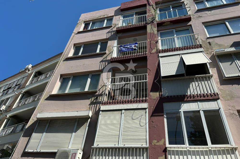 BORNOVA ATA DURAĞI'NDA KİRALIK 3+1 DAİRE