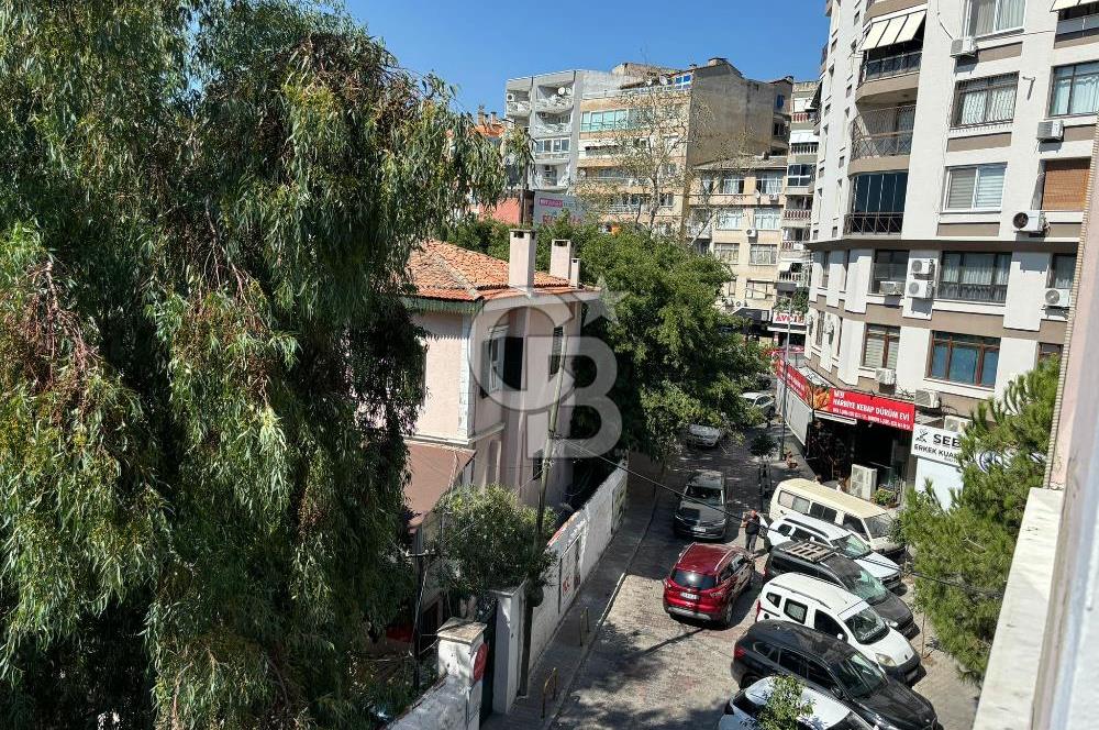 BORNOVA ATA DURAĞI'NDA KİRALIK 3+1 DAİRE