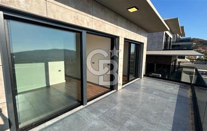 For Sale: Brand New Villa with Pool at Casa Vilus in Güzelbahçe