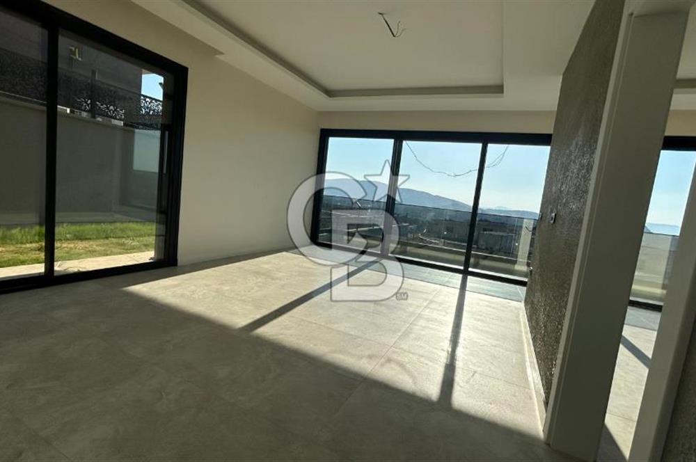 For Sale: Brand New Villa with Pool at Casa Vilus in Güzelbahçe