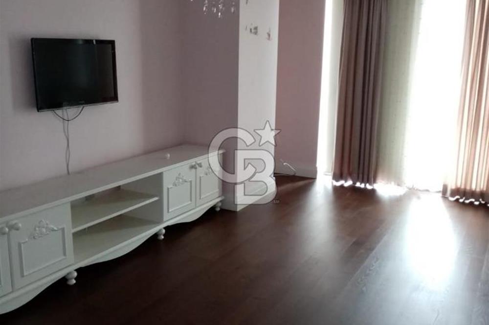 İSTWEST TE HAVUZ VE PEYSAJ MANZARALI 3. KAT EŞYALI KİRALIK DAİRE