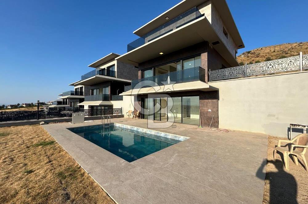 For Sale: Brand New Villa with Pool at Casa Vilus in Güzelbahçe