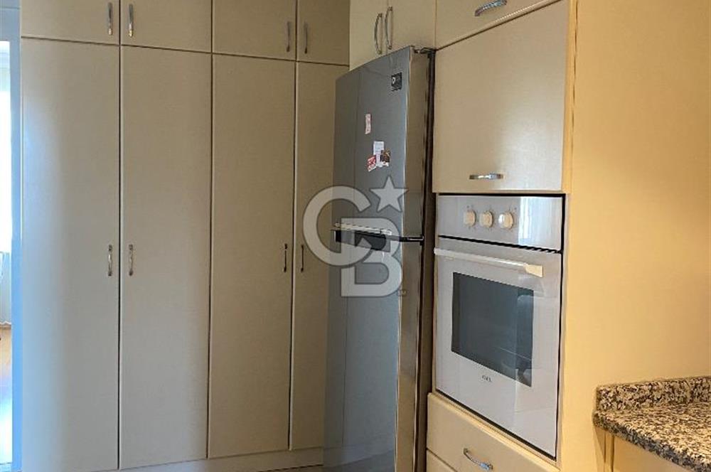 CİHANGİR FİRUZAĞA'DA BALKONLU GALATA KULESİ MANZARALI 2+1 SATILIK DAİRE