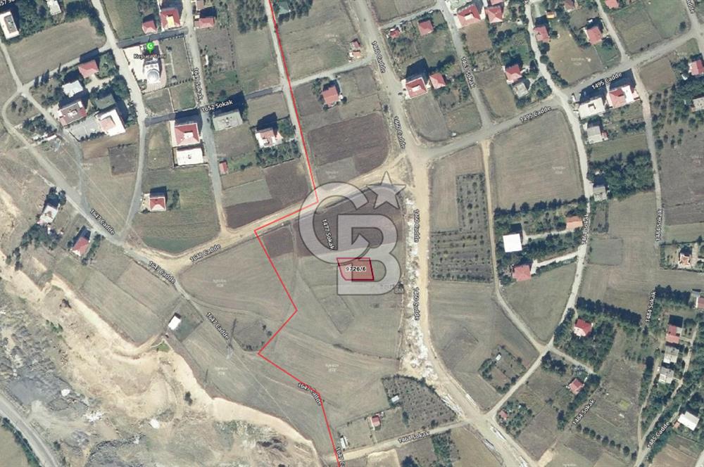 İlkadım Kavacık'ta 648 M2 Satılık 6 Kata İmarlı Köşe Arsa