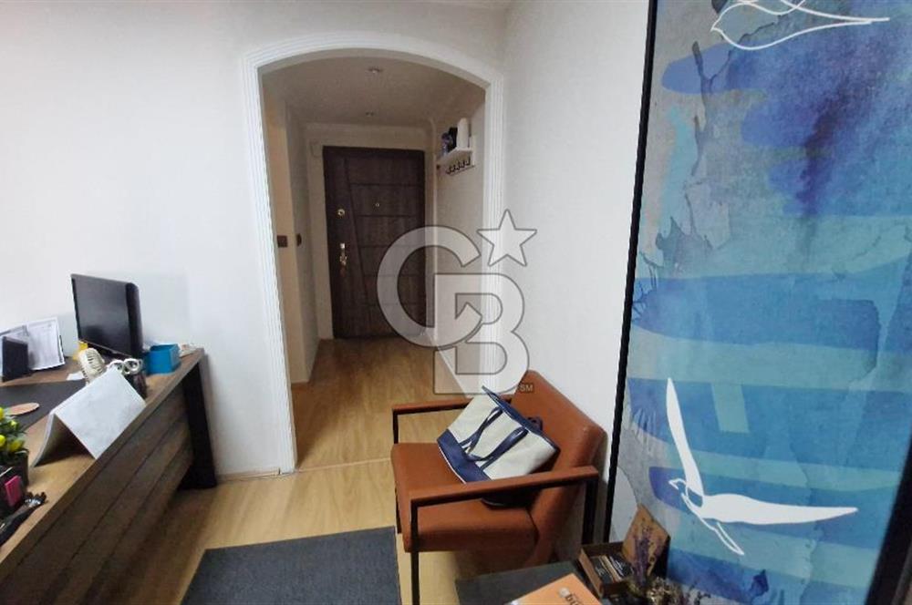 Alsancak Kıbrıs Şehitleri Caddesi Kiralık Ofis Fırsatı..