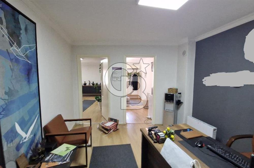 Alsancak Kıbrıs Şehiyleri Caddesi Office Rental Opportunity..