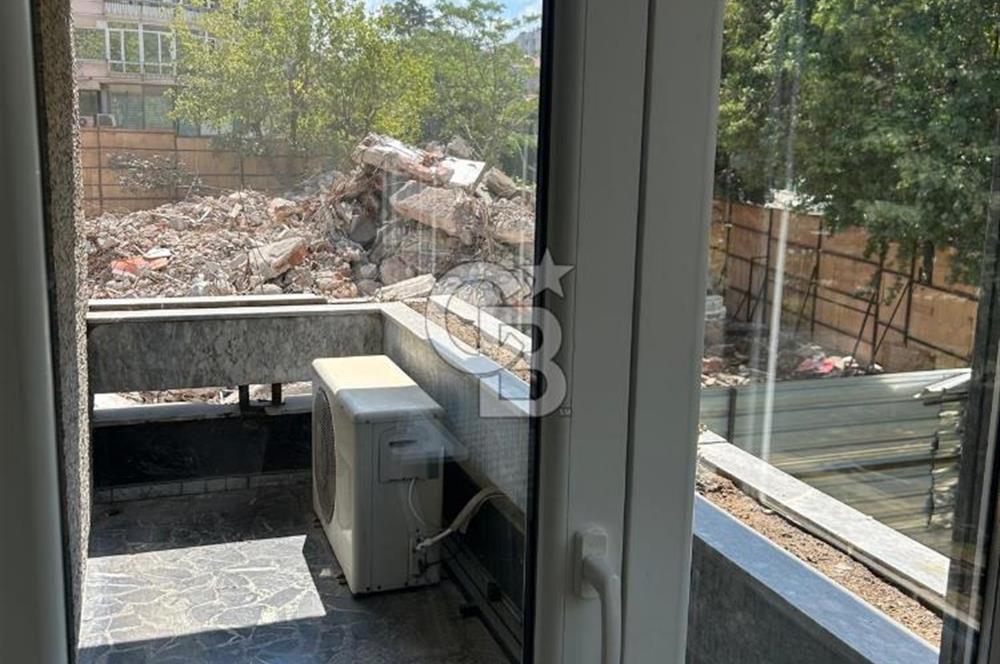 FENERYOLU BAĞDAT CADDESİ ÜZERİNDE SATILIK DAİRE