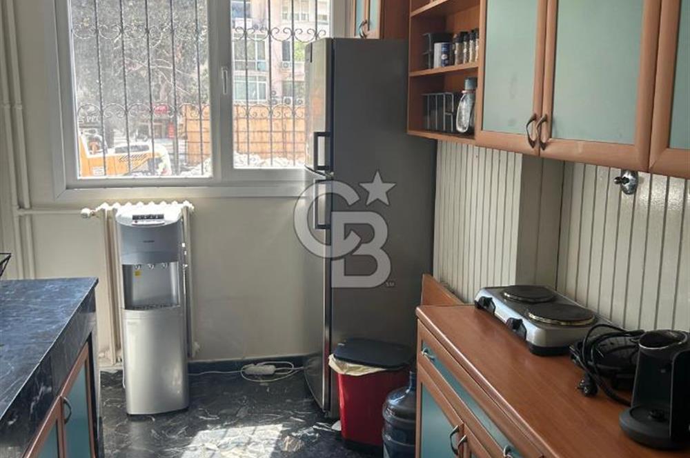 FENERYOLU BAĞDAT CADDESİ ÜZERİNDE SATILIK DAİRE