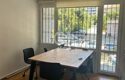 FENERYOLU BAĞDAT CADDESİ ÜZERİNDE SATILIK DAİRE