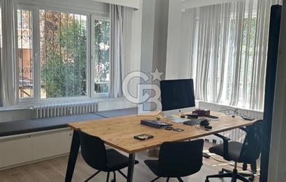 FENERYOLU BAĞDAT CADDESİ ÜZERİNDE SATILIK DAİRE