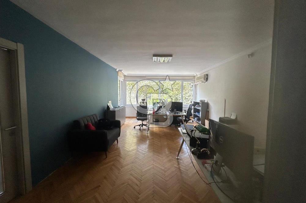 FENERYOLU BAĞDAT CADDESİ ÜZERİNDE SATILIK DAİRE